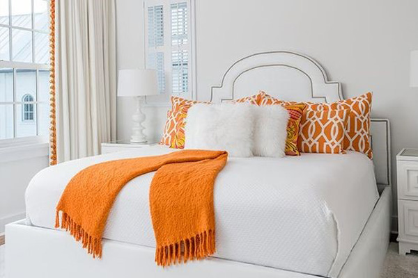 ترکیب رنگی زیبا برای دکوراسیون نارنجی اتاق خواب